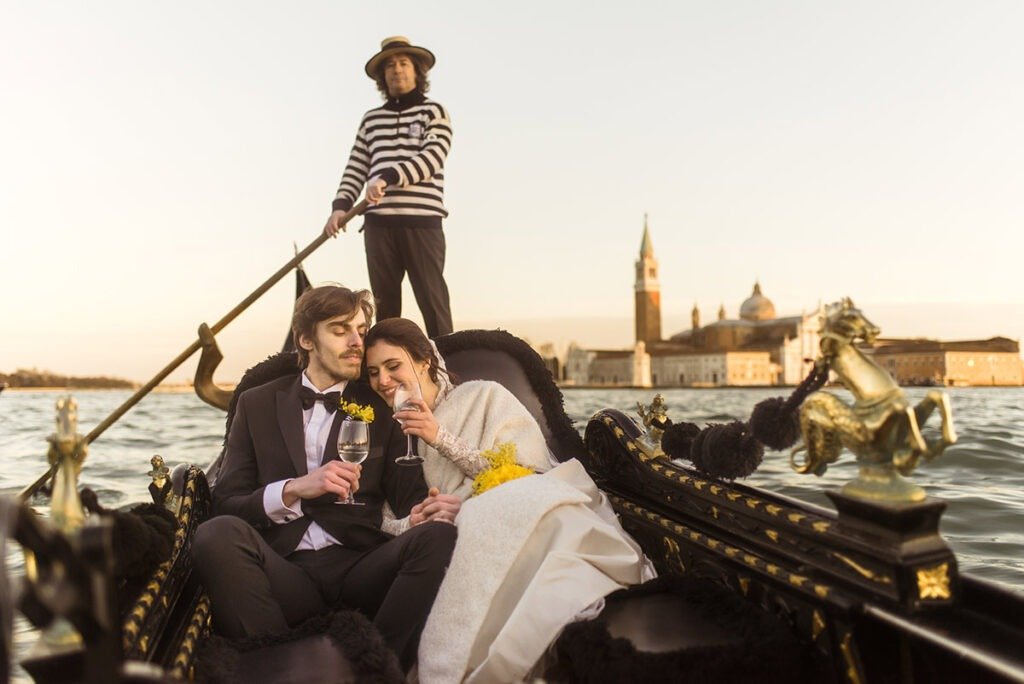 Elopement photographer in Venice